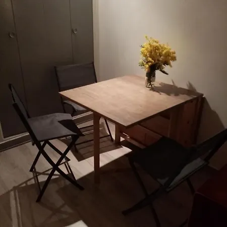 2 Ou 3 Personnes Renove Dans Calme !