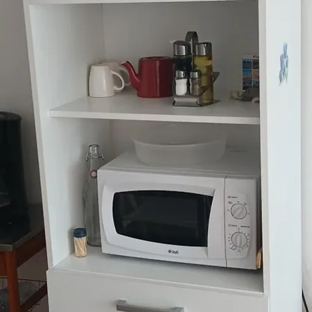 3 Personnes Renove Dans Calme ! דירה *
